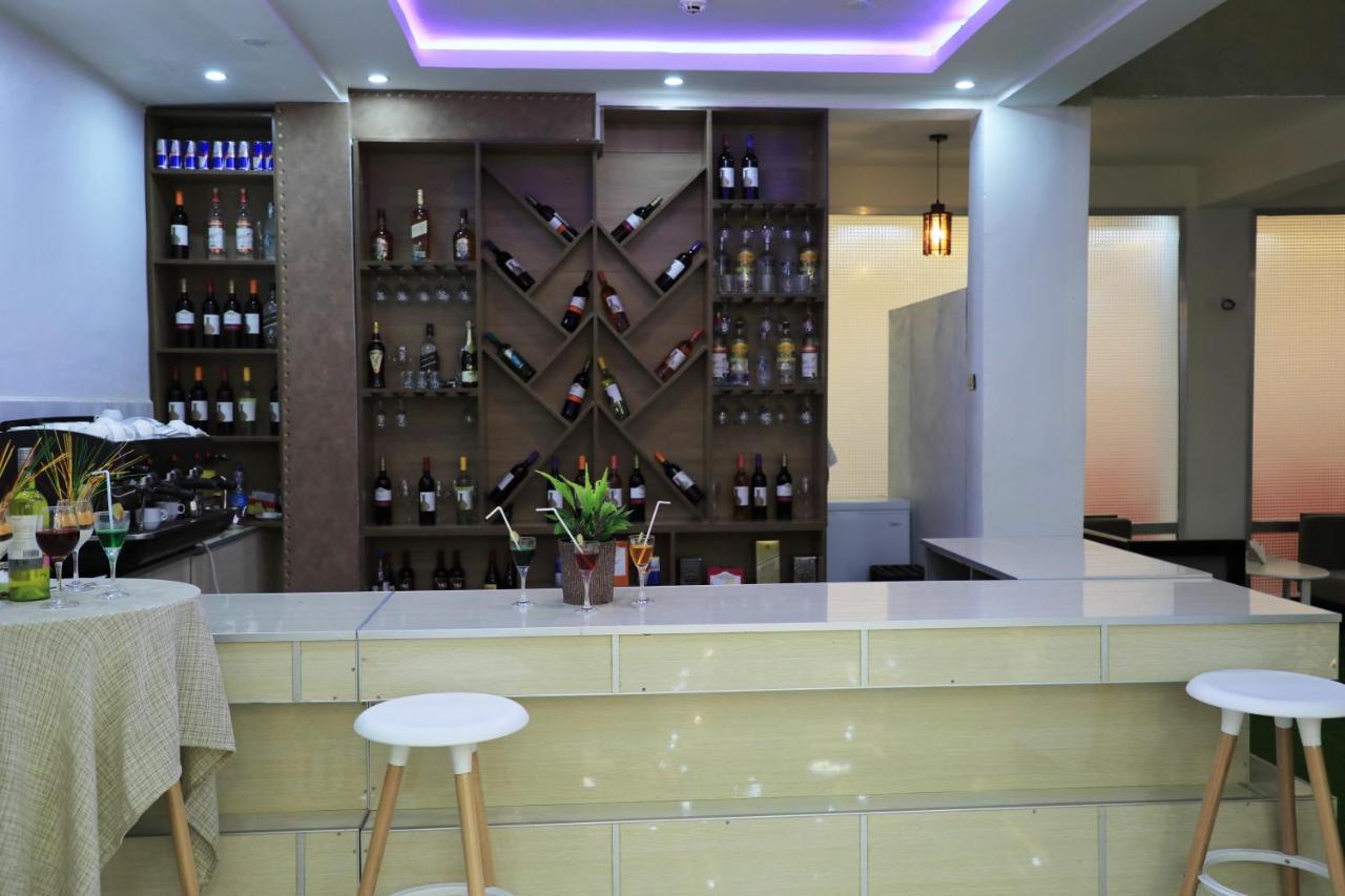 Riverland Hotel บาเฮอร์ดาร์ ภายนอก รูปภาพ