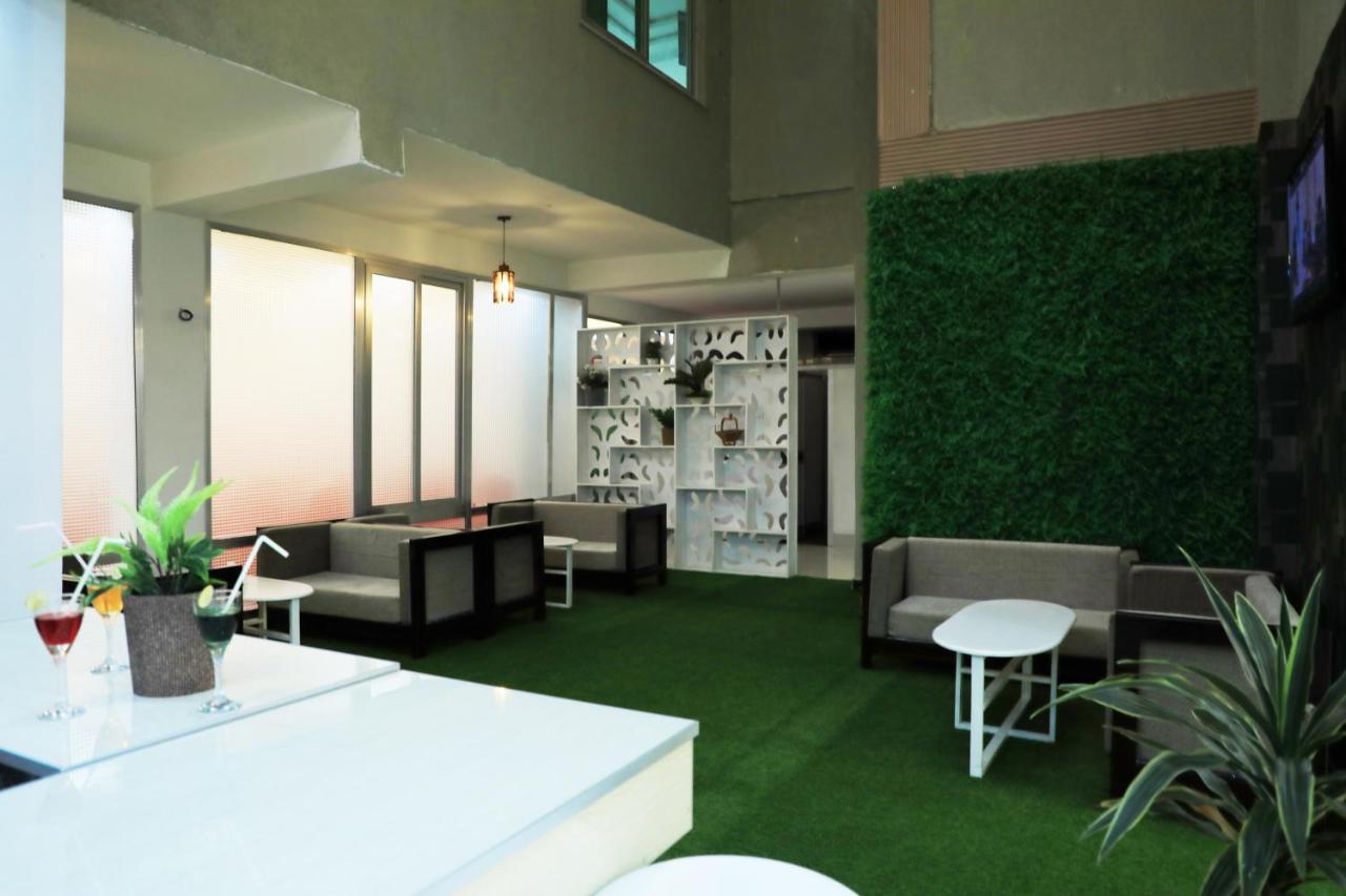 Riverland Hotel บาเฮอร์ดาร์ ภายนอก รูปภาพ