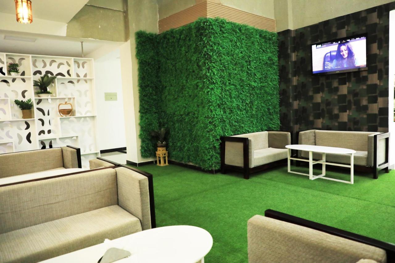 Riverland Hotel บาเฮอร์ดาร์ ภายนอก รูปภาพ
